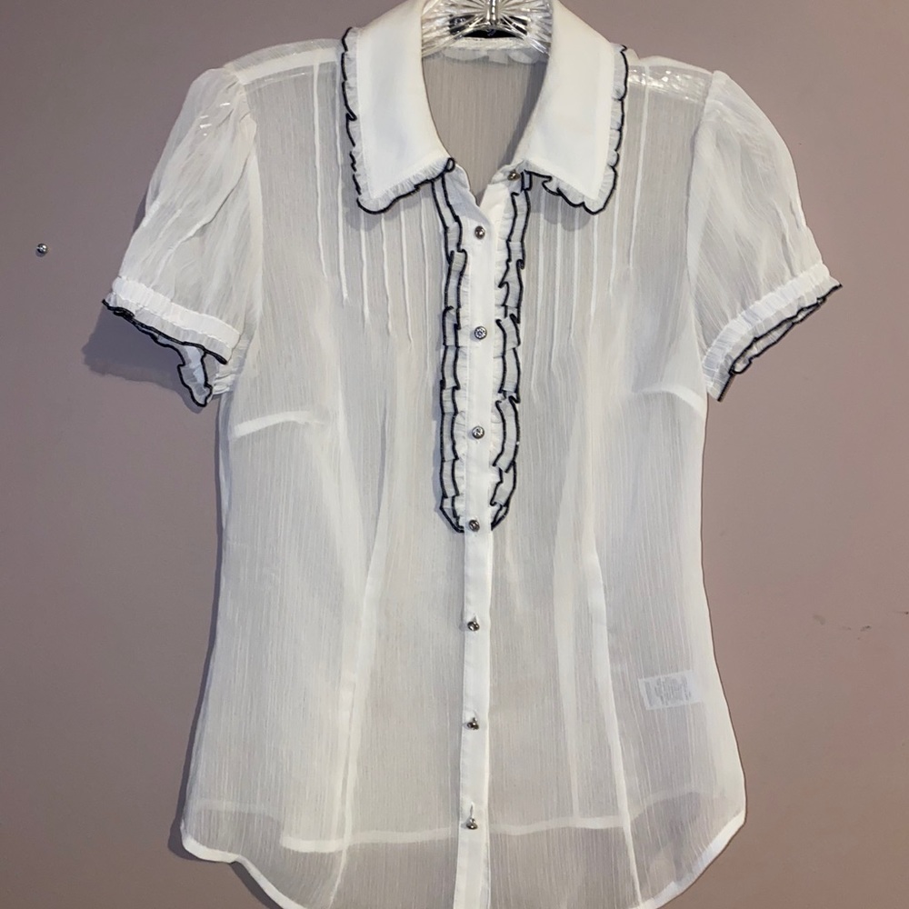 Guess top